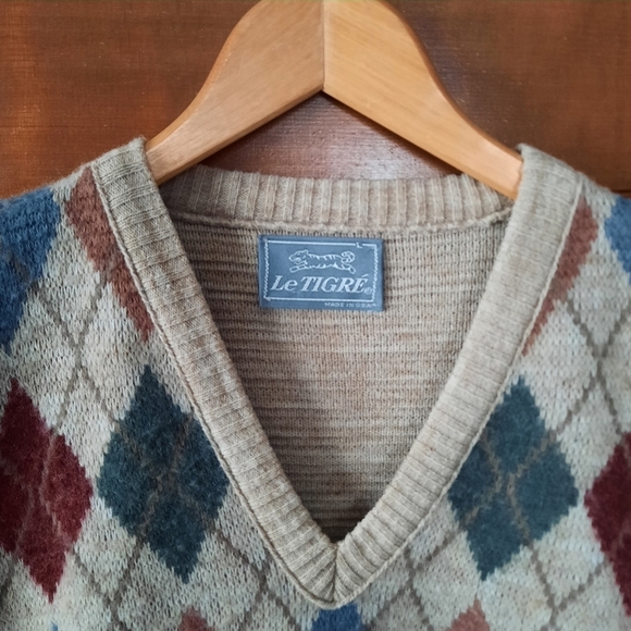 Vintage Le Tigre Grandpa style tan v-neck argyle knit sweater vest size large - Picture 4 of 11